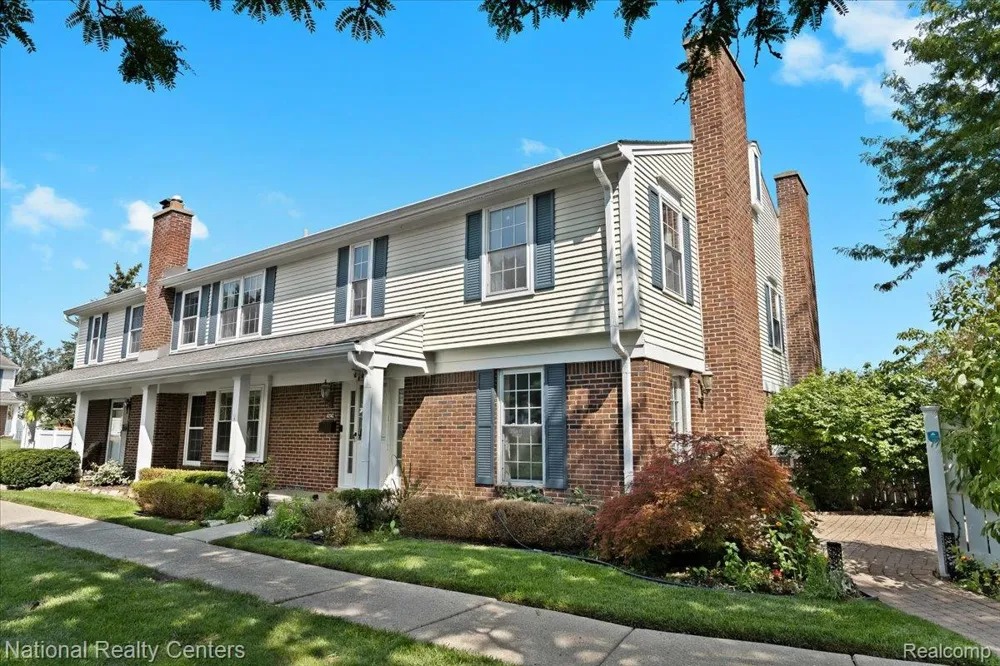 42142 Roscommon Street Northville City, MI 48167