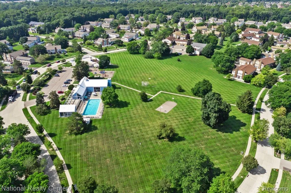 42142 Roscommon Street Northville City, MI 48167