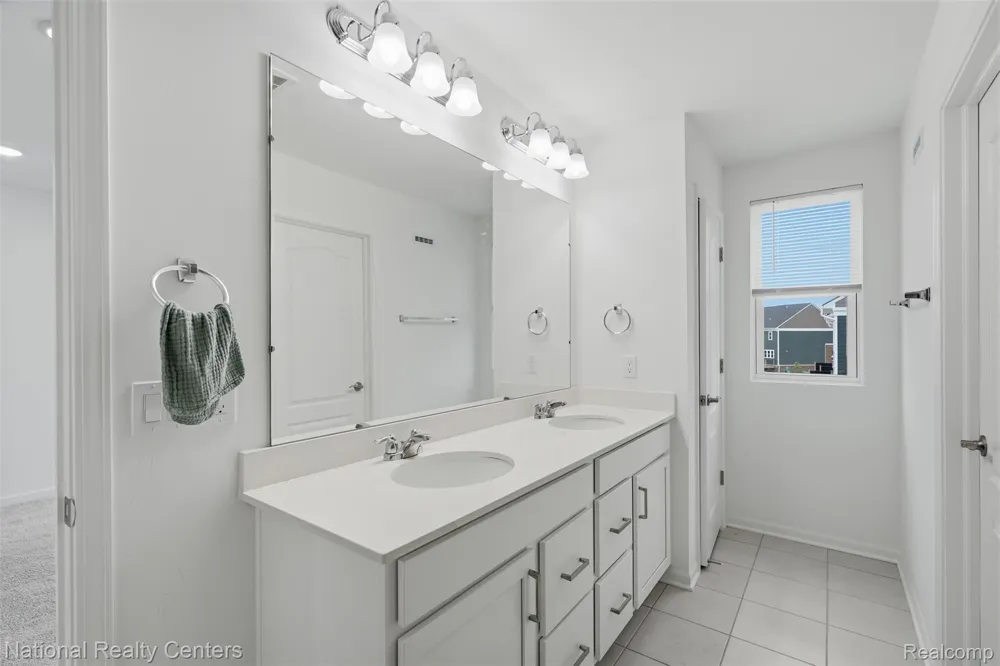 43034 Atwood Avenue Novi City, MI 48375
