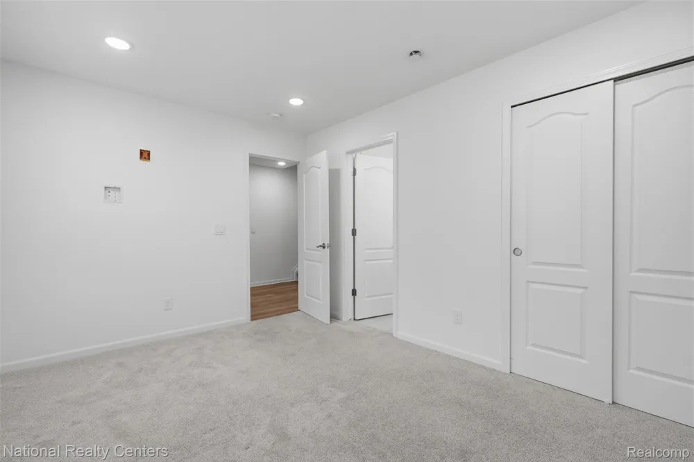 43034 Atwood Avenue Novi City, MI 48375