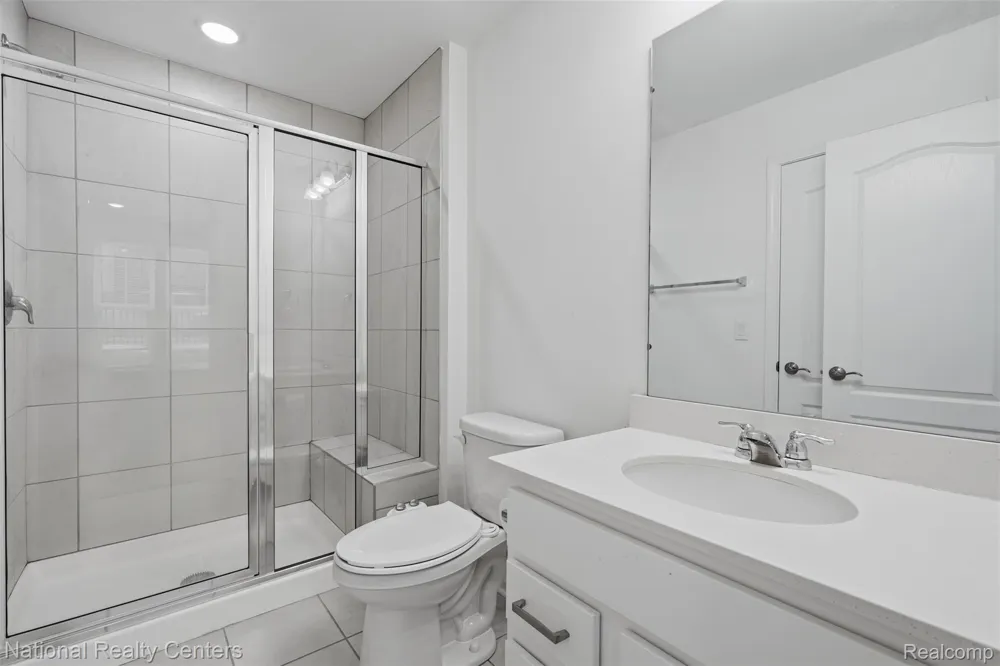 43034 Atwood Avenue Novi City, MI 48375