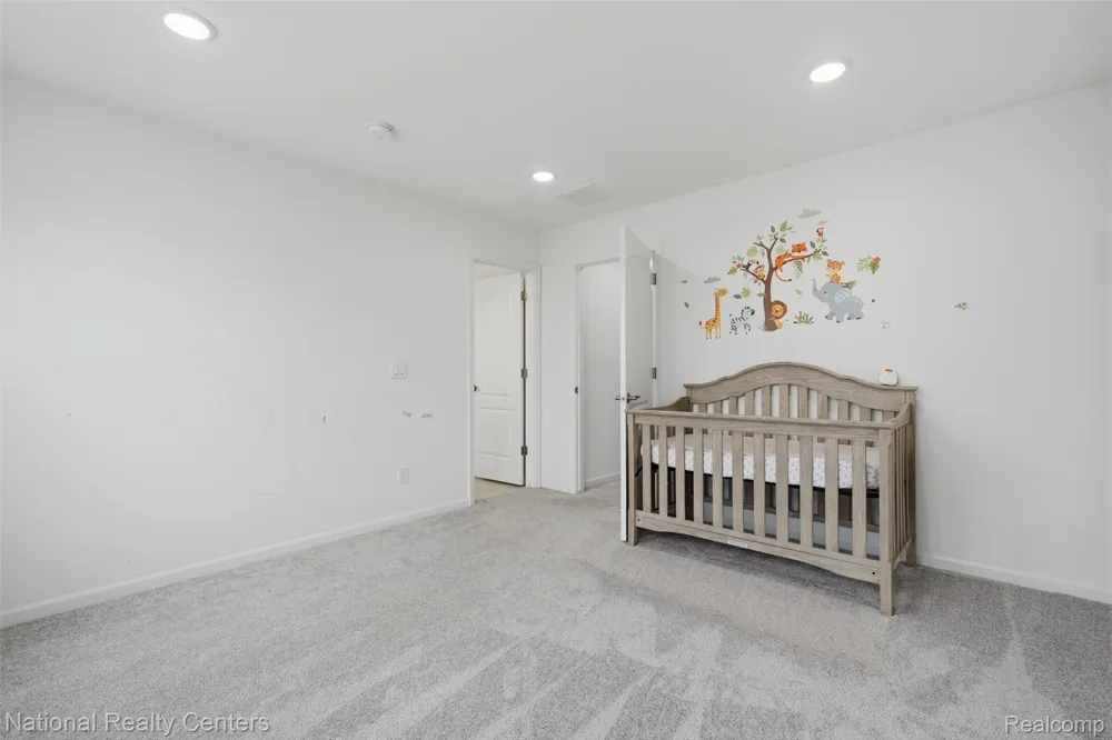 43034 Atwood Avenue Novi City, MI 48375
