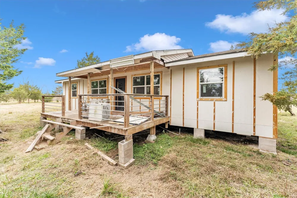 909 Ives Creek Road Bellville, TX 77418