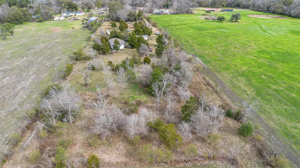 909 Ives Creek Road Bellville, TX 77418