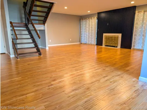 6164 Palomino Court
