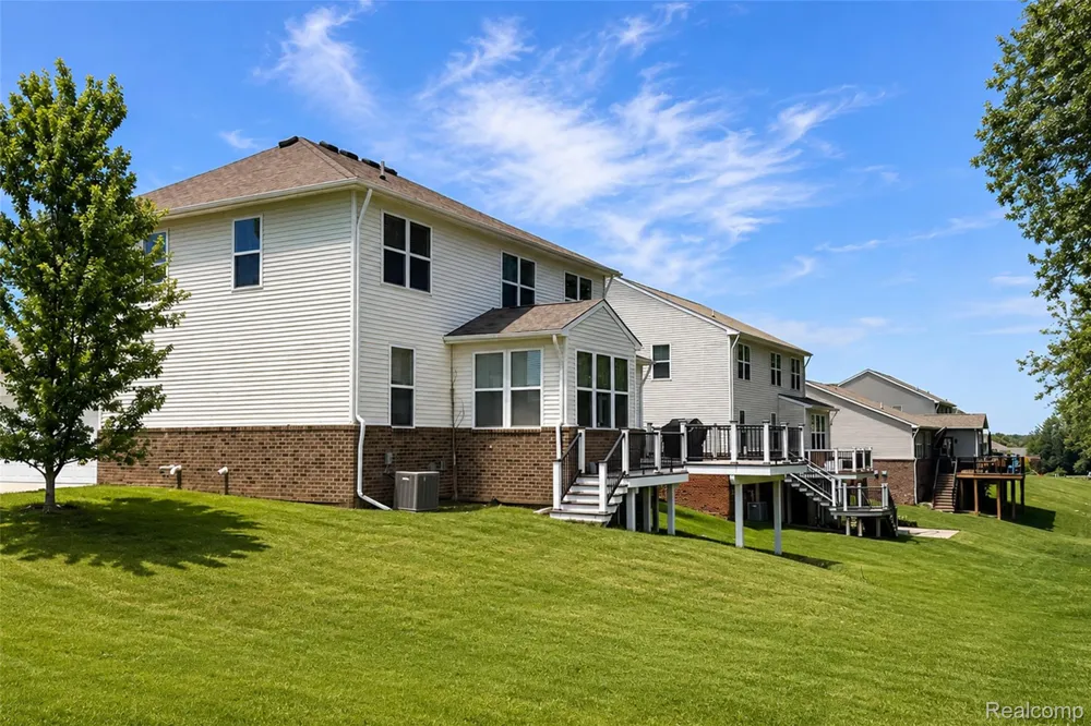 30081 Braeburn Street Lyon Charter Township, MI 48165