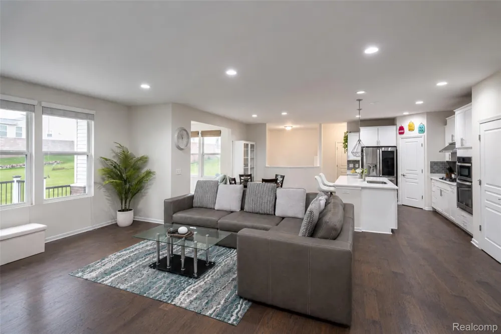 30081 Braeburn Street Lyon Charter Township, MI 48165
