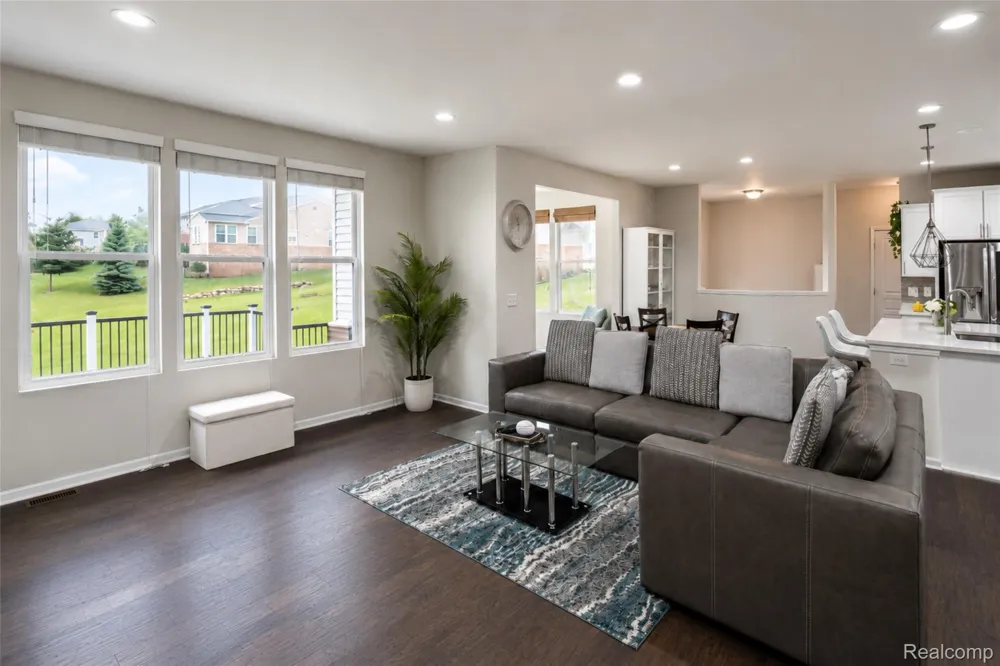 30081 Braeburn Street Lyon Charter Township, MI 48165