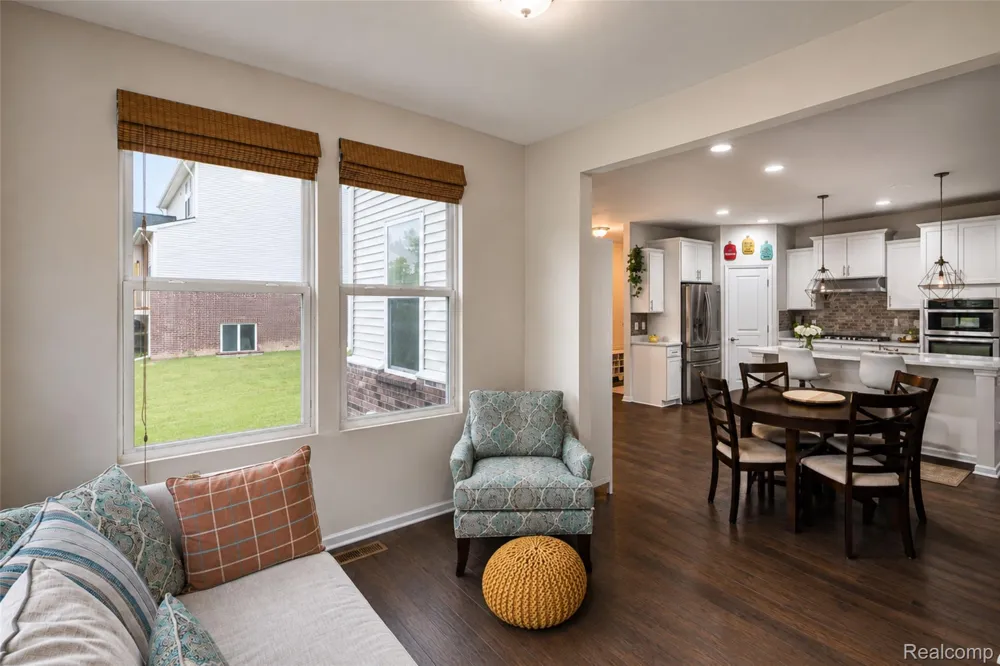 30081 Braeburn Street Lyon Charter Township, MI 48165