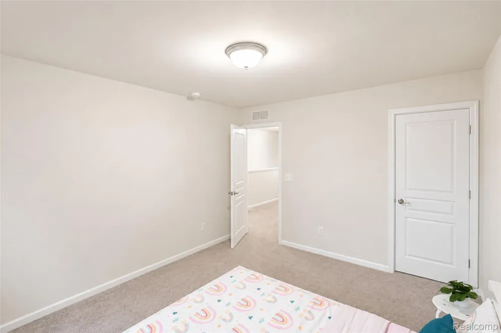 30081 Braeburn Street Lyon Charter Township, MI 48165