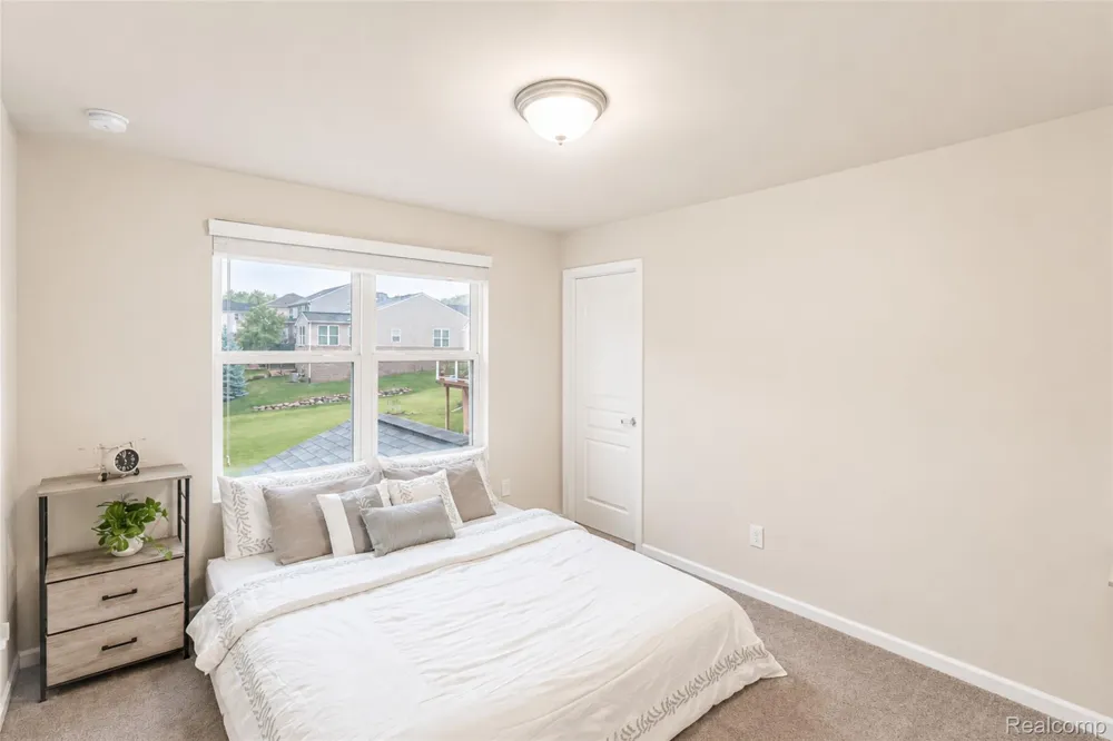 30081 Braeburn Street Lyon Charter Township, MI 48165