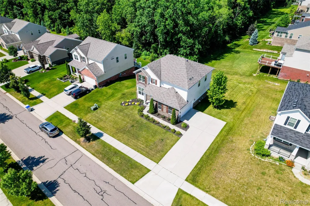 30081 Braeburn Street Lyon Charter Township, MI 48165