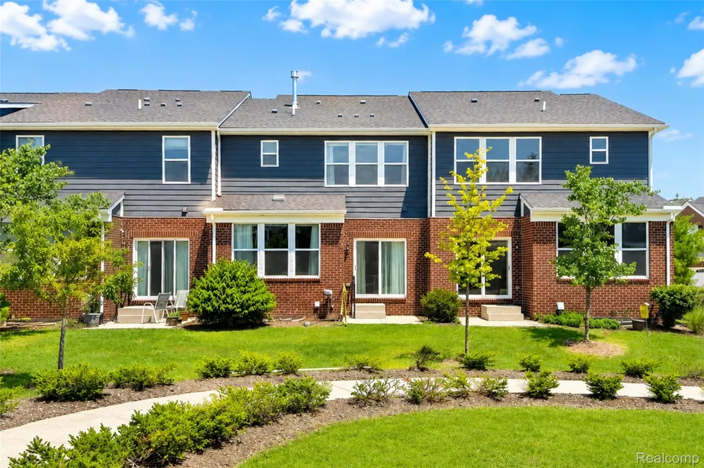 43479 Prospect Lane Novi City, MI 48375