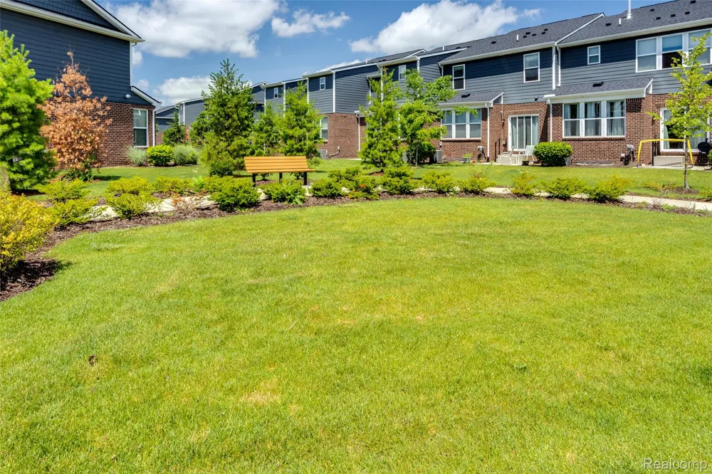 43479 Prospect Lane Novi City, MI 48375