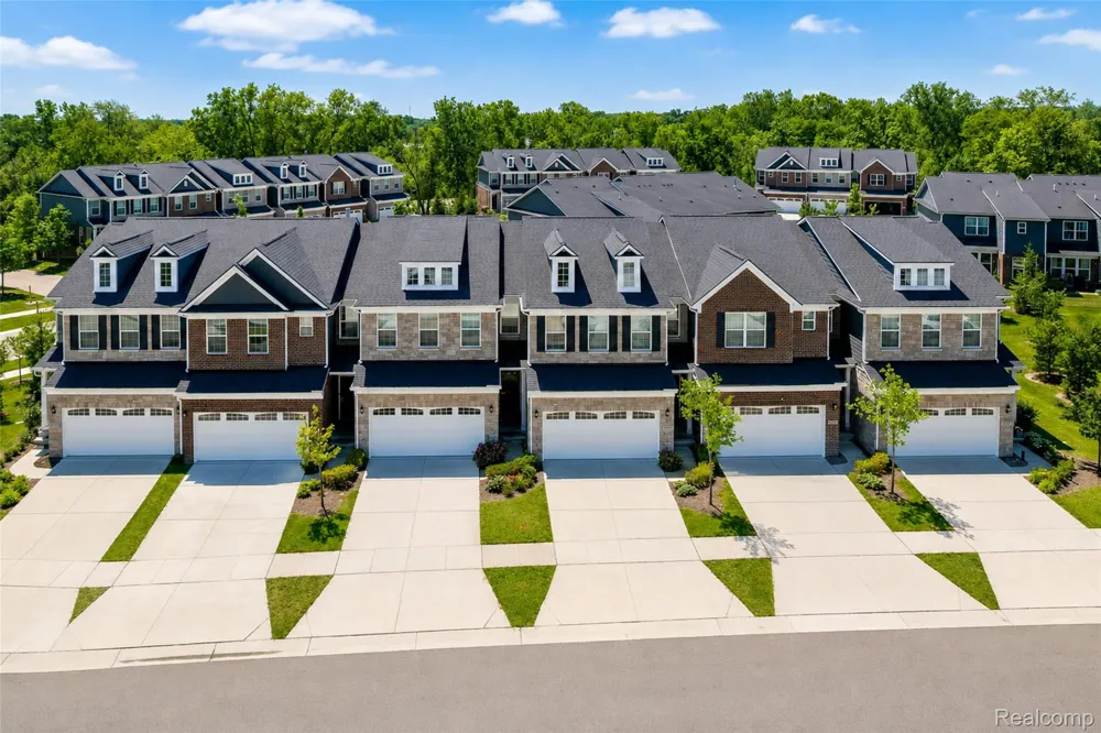 43479 Prospect Lane Novi City, MI 48375