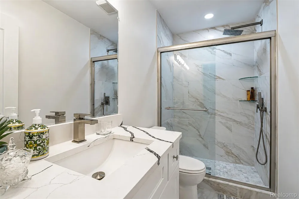 43479 Prospect Lane Novi City, MI 48375