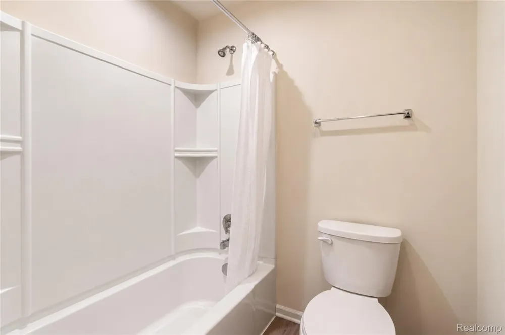 43479 Prospect Lane Novi City, MI 48375