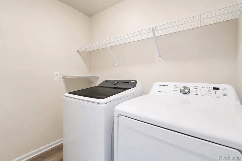 43479 Prospect Lane Novi City, MI 48375
