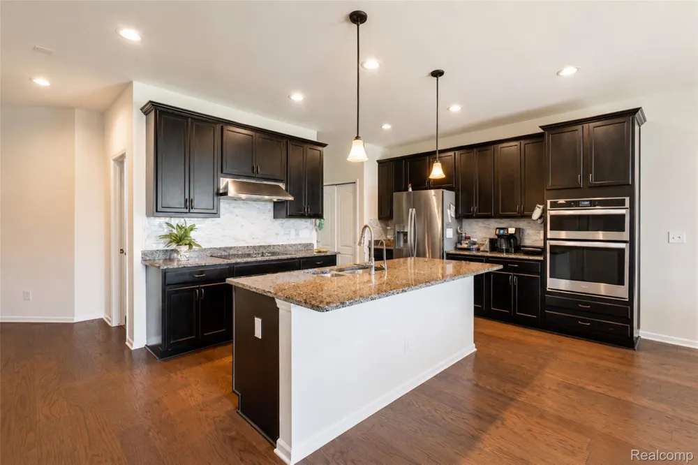 43479 Prospect Lane Novi City, MI 48375