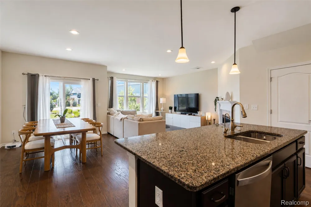 43479 Prospect Lane Novi City, MI 48375