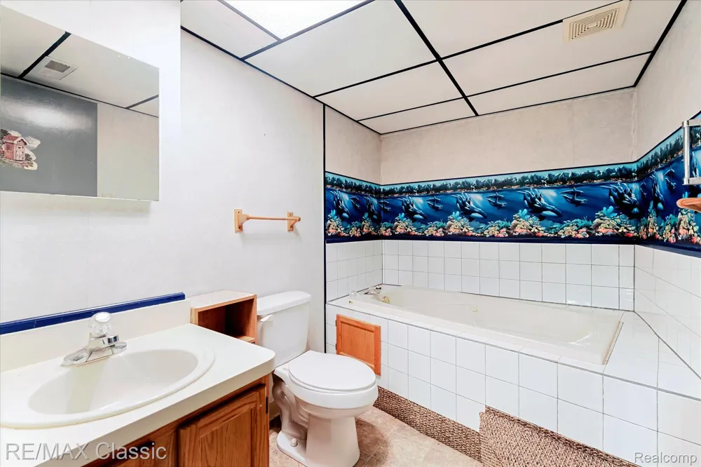 9039 Lake E Road #45 Springfield Charter Township, MI 48348