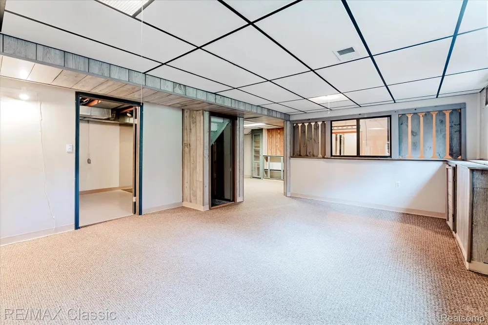 9039 Lake E Road #45 Springfield Charter Township, MI 48348
