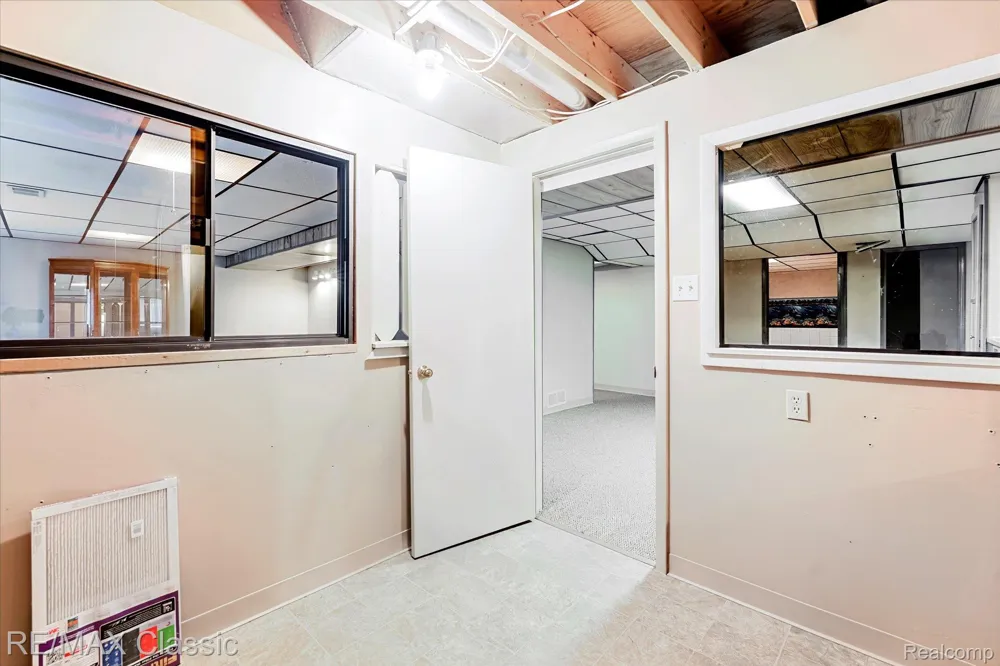 9039 Lake E Road #45 Springfield Charter Township, MI 48348