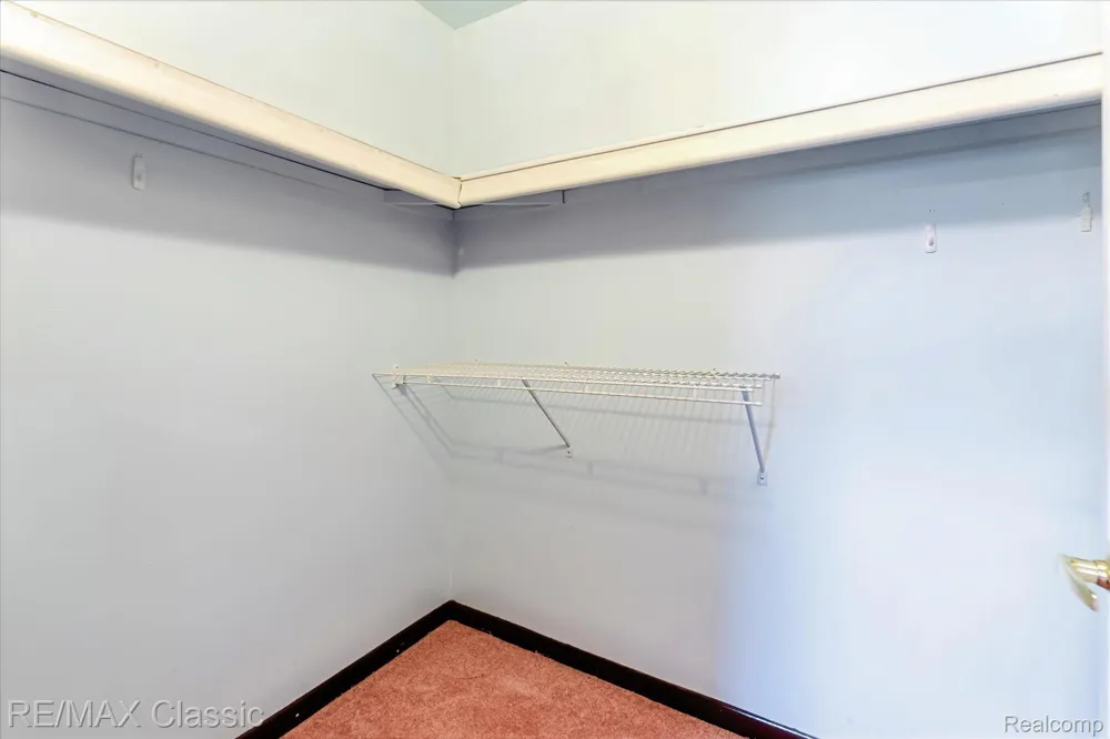 9039 Lake E Road #45 Springfield Charter Township, MI 48348