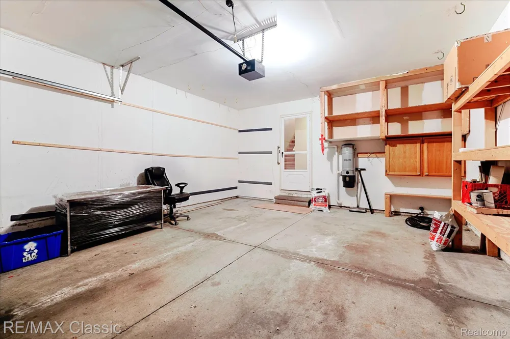 9039 Lake E Road #45 Springfield Charter Township, MI 48348