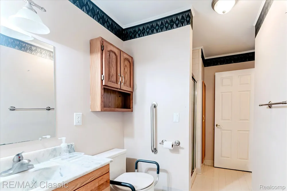 9039 Lake E Road #45 Springfield Charter Township, MI 48348