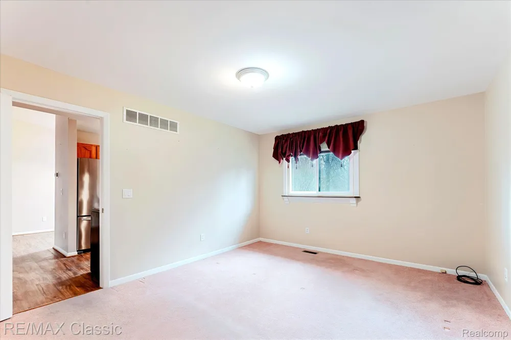 9039 Lake E Road #45 Springfield Charter Township, MI 48348