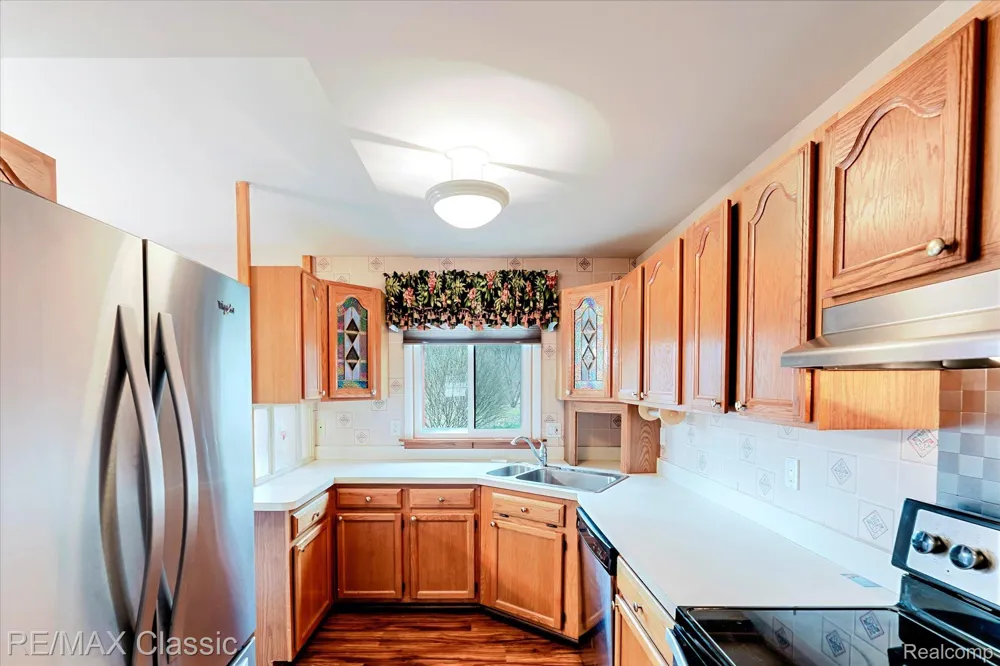 9039 Lake E Road #45 Springfield Charter Township, MI 48348