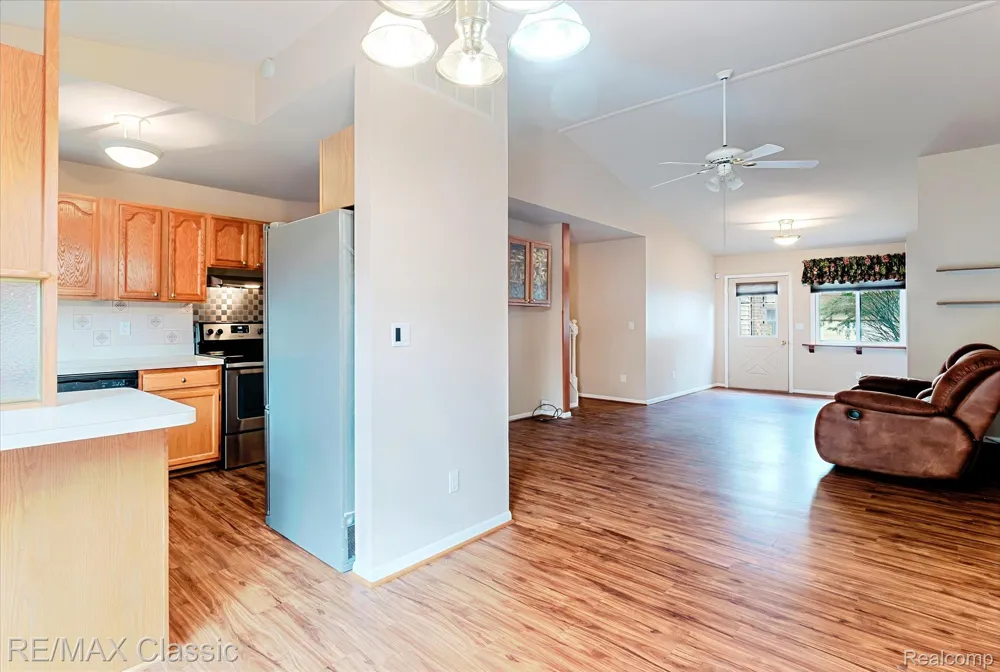 9039 Lake E Road #45 Springfield Charter Township, MI 48348