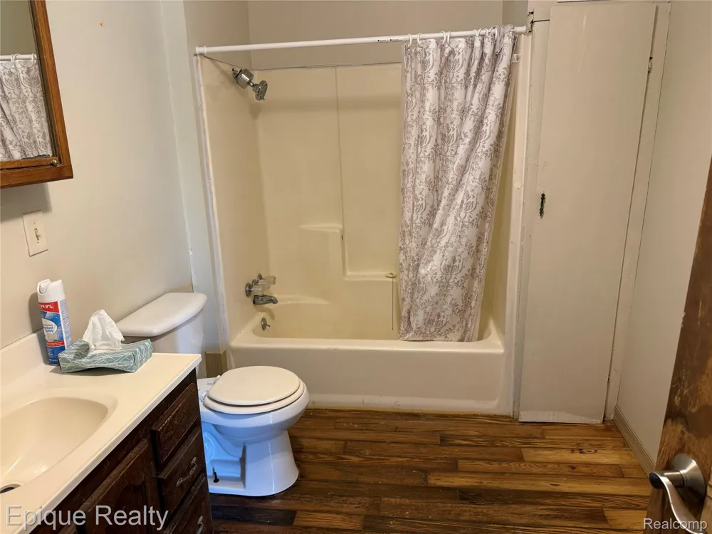7371 Mill Street Owendale Village, MI 48754