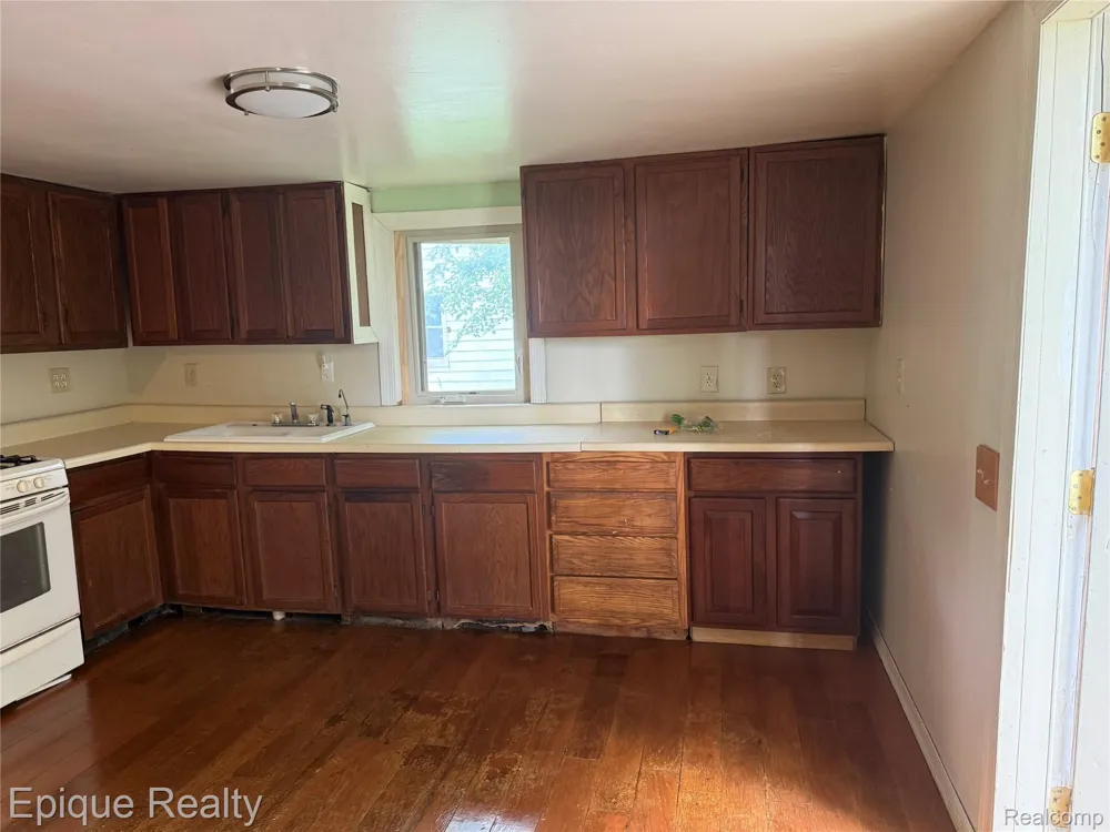 7371 Mill Street Owendale Village, MI 48754