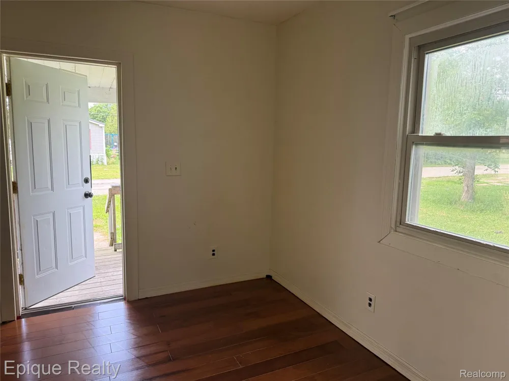 7371 Mill Street Owendale Village, MI 48754