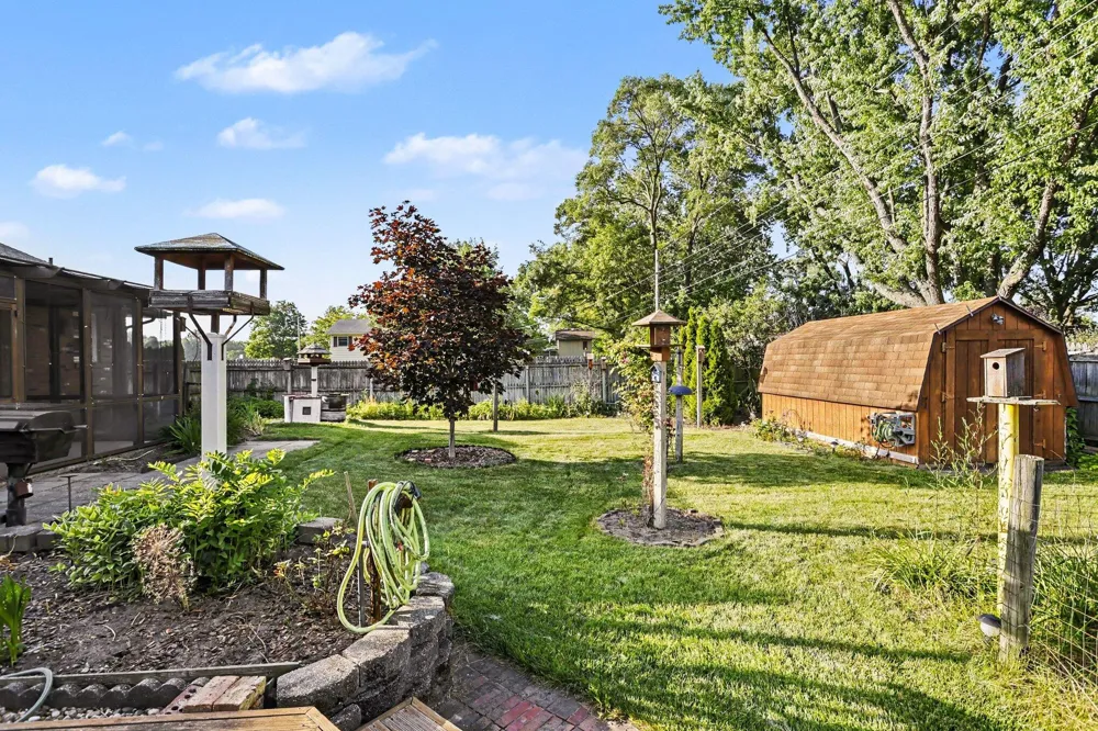 5537 Dennis Street Lincoln Charter Township, MI 49127
