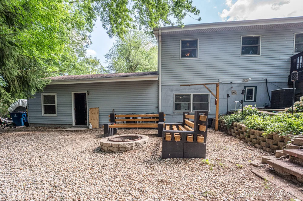 3860 E Pontaluna Road Fruitport Charter Township, MI 49415