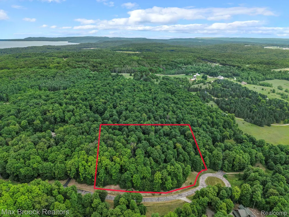 Mackinaw Ridge Kasson Township, MI 49630