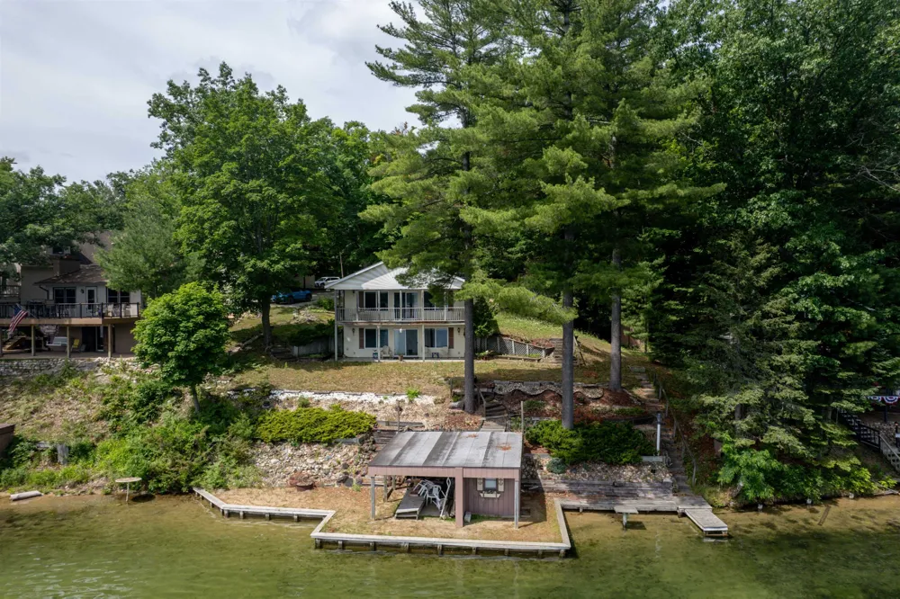 1877 Pinehurst Trail East Bay Township, MI 49696