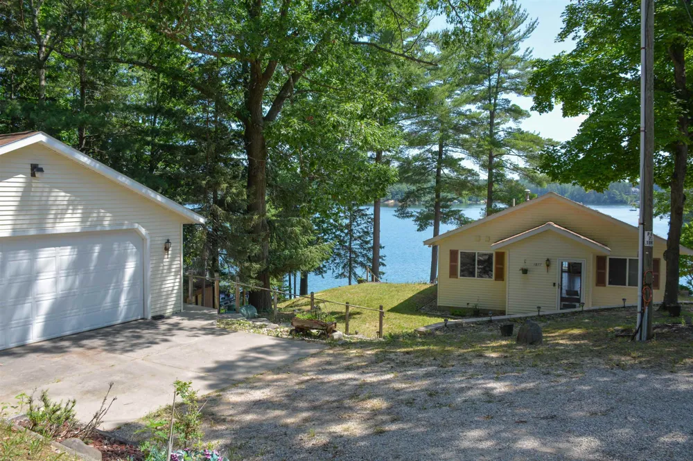 1877 Pinehurst Trail East Bay Township, MI 49696