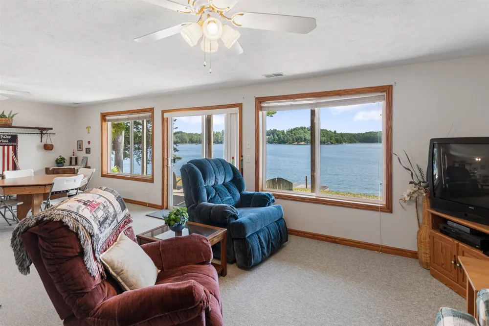 1877 Pinehurst Trail East Bay Township, MI 49696