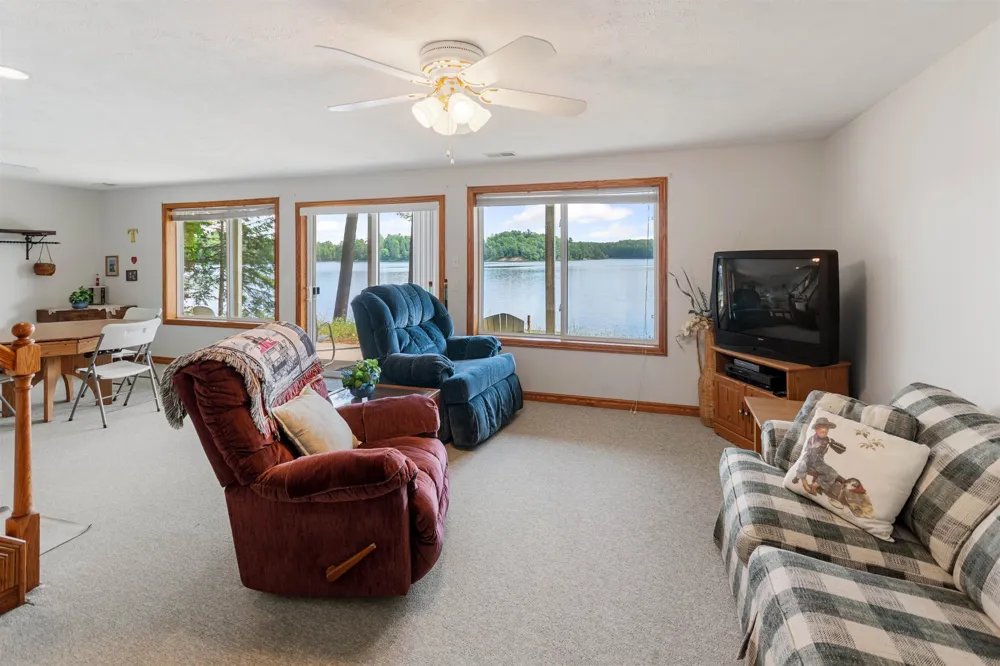 1877 Pinehurst Trail East Bay Township, MI 49696