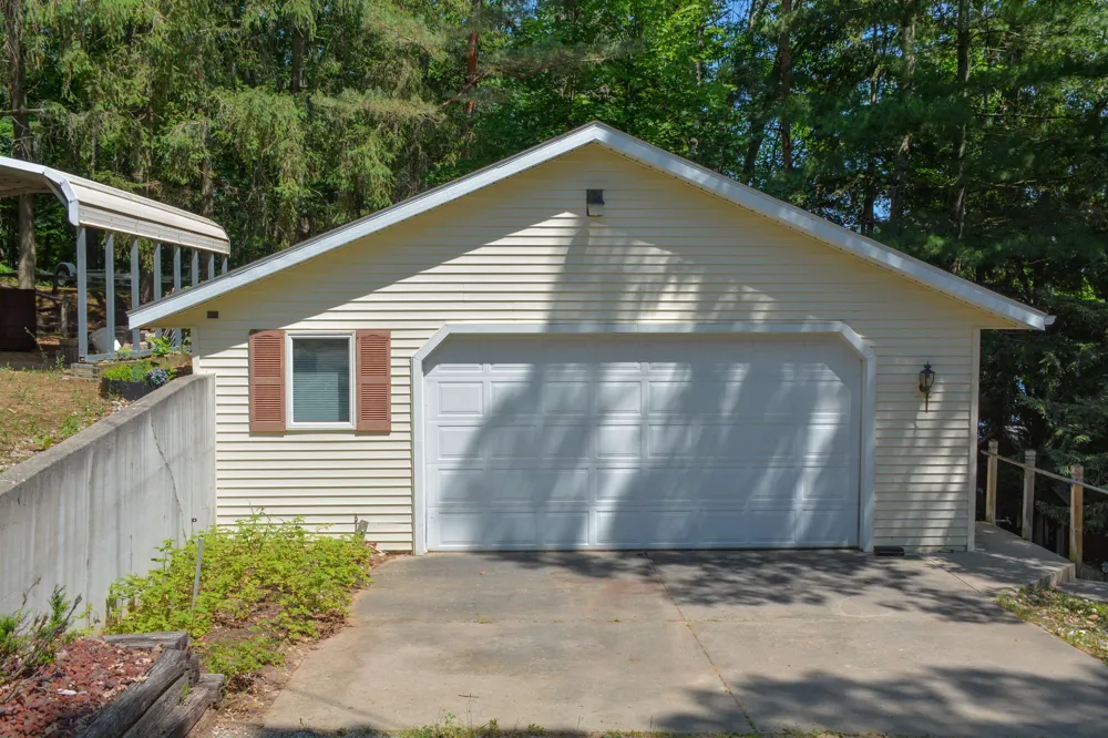 1877 Pinehurst Trail East Bay Township, MI 49696