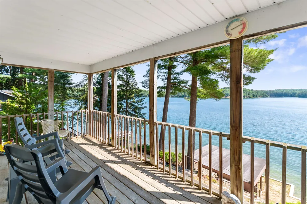 1877 Pinehurst Trail East Bay Township, MI 49696