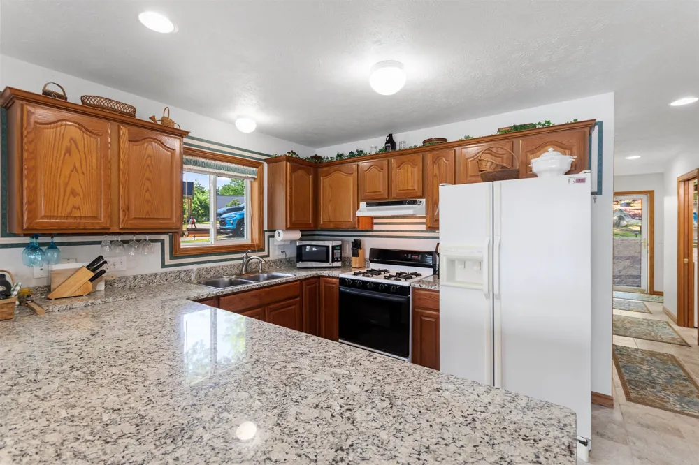1877 Pinehurst Trail East Bay Township, MI 49696