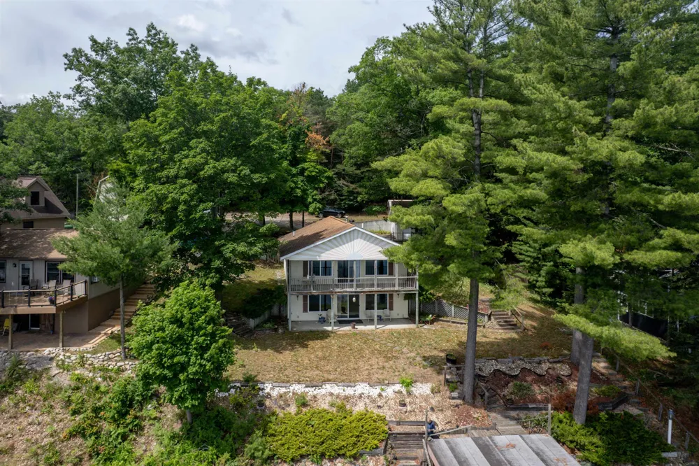 1877 Pinehurst Trail East Bay Township, MI 49696