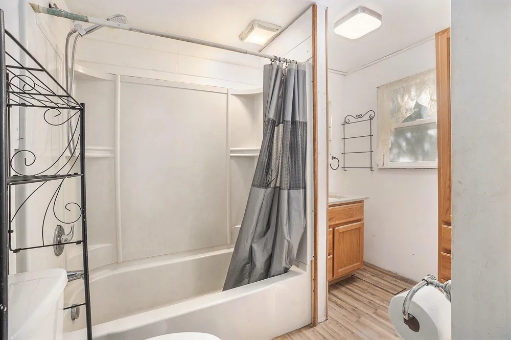 2249 E Ferry Street Ferry Township, MI 49455