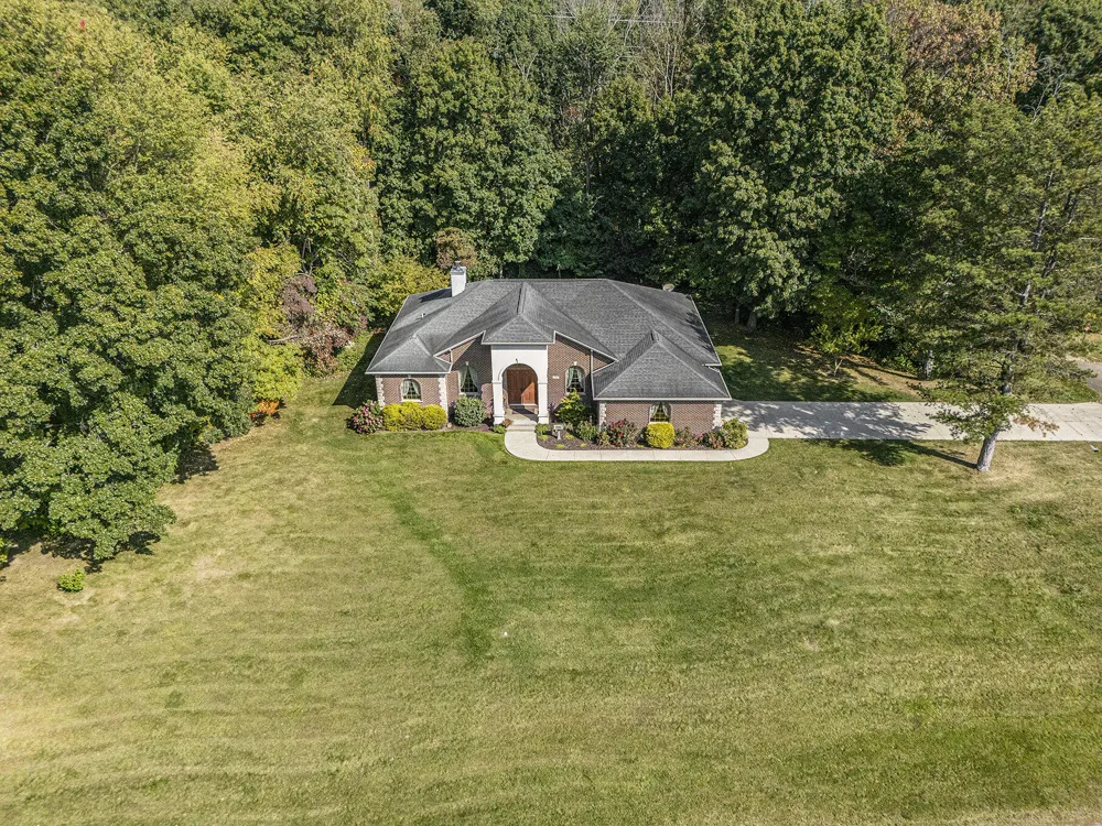 106 Buckingham Lane Pennfield Charter Township, MI 49017