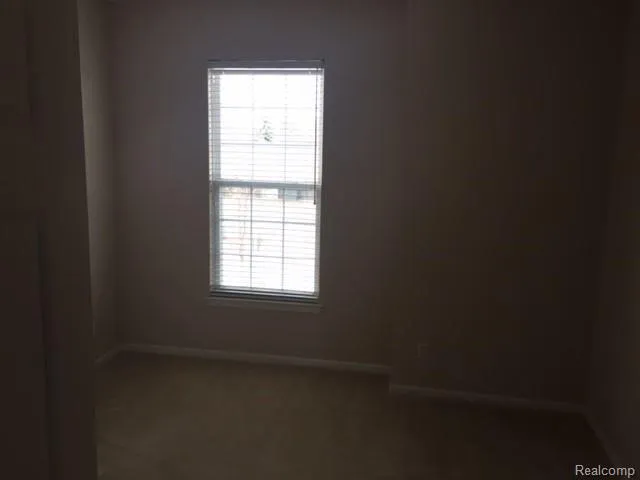 1059 ALAMEDA BOULEVARD Troy City, MI 48085